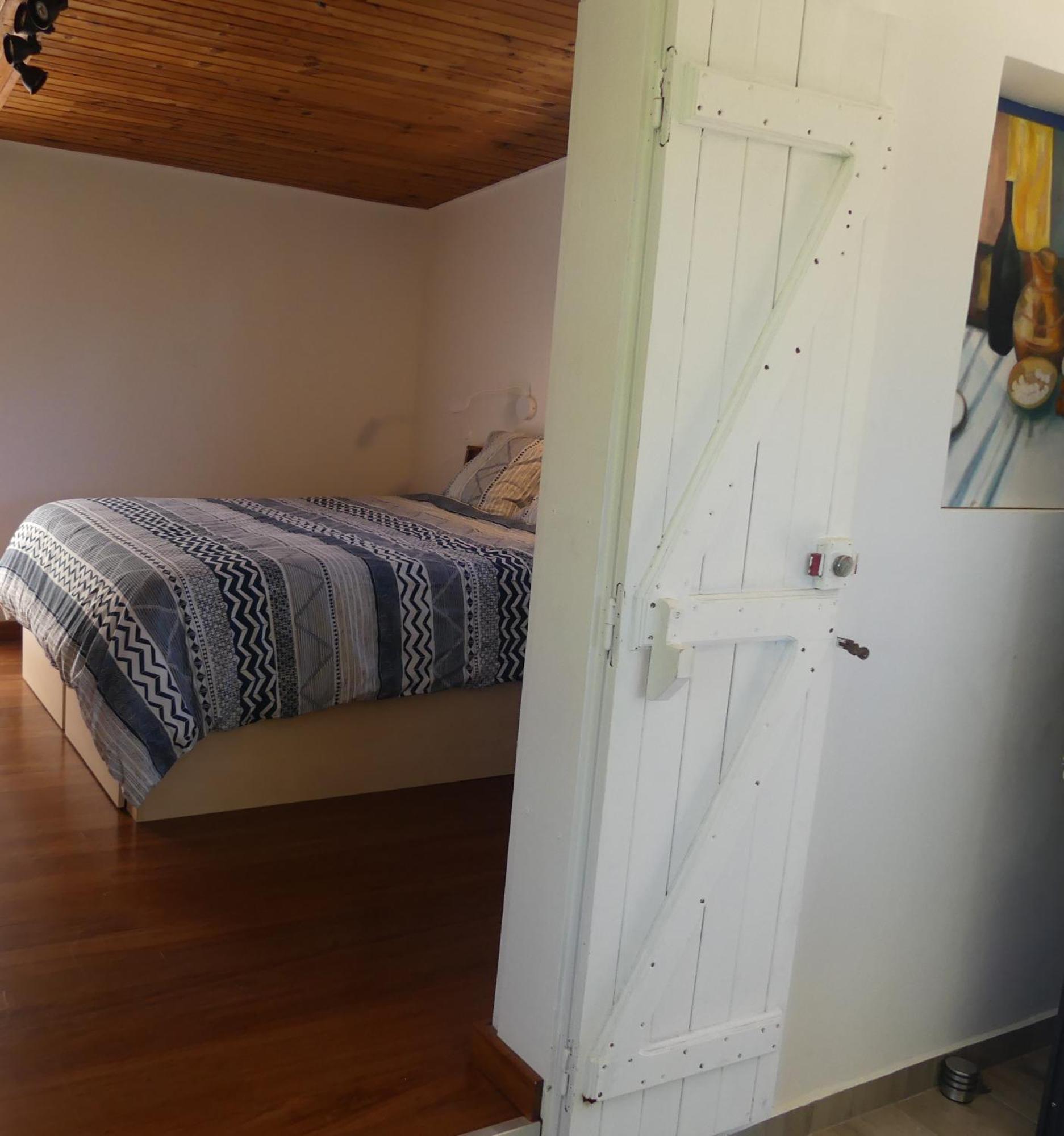 Le Tuit Tuit Hotel Petite Île Екстериор снимка